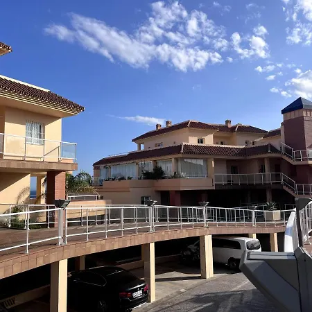 Malibu Apartment *